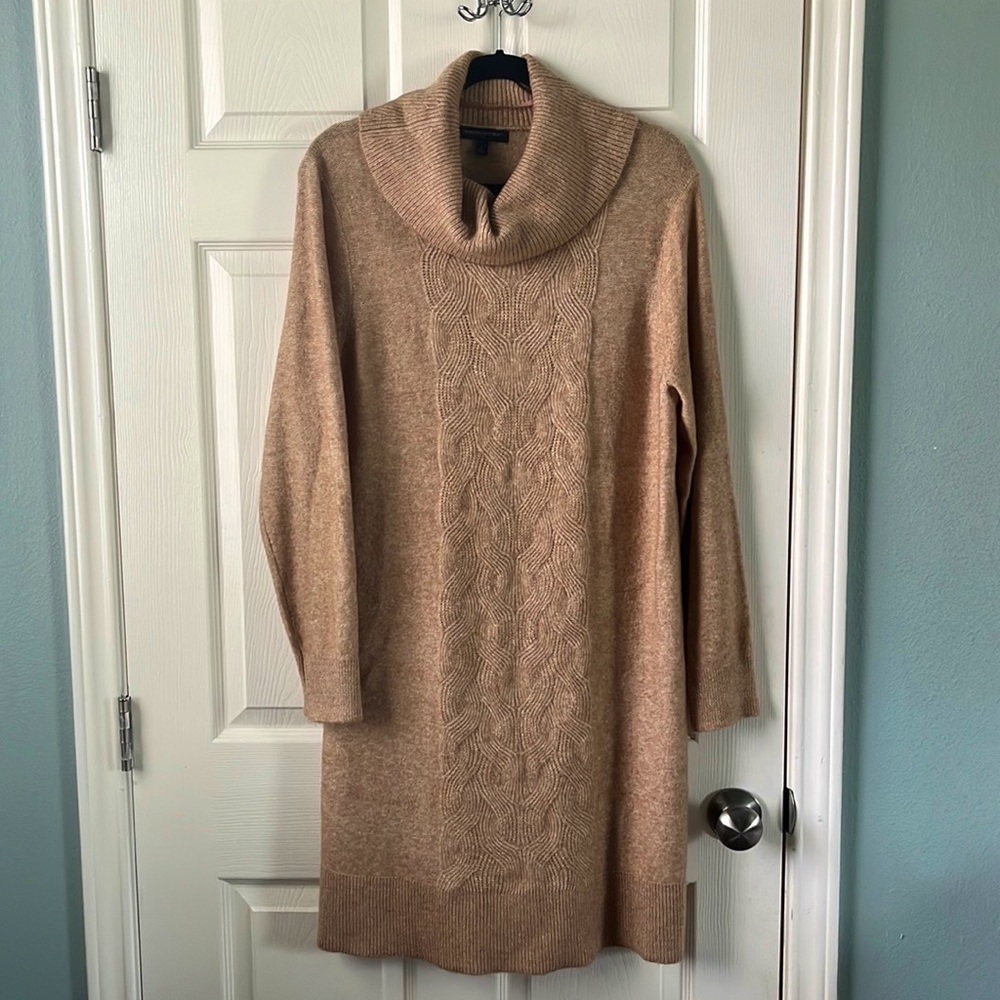 Banana Republic Cable Sweater Dress—L, Light Toffee